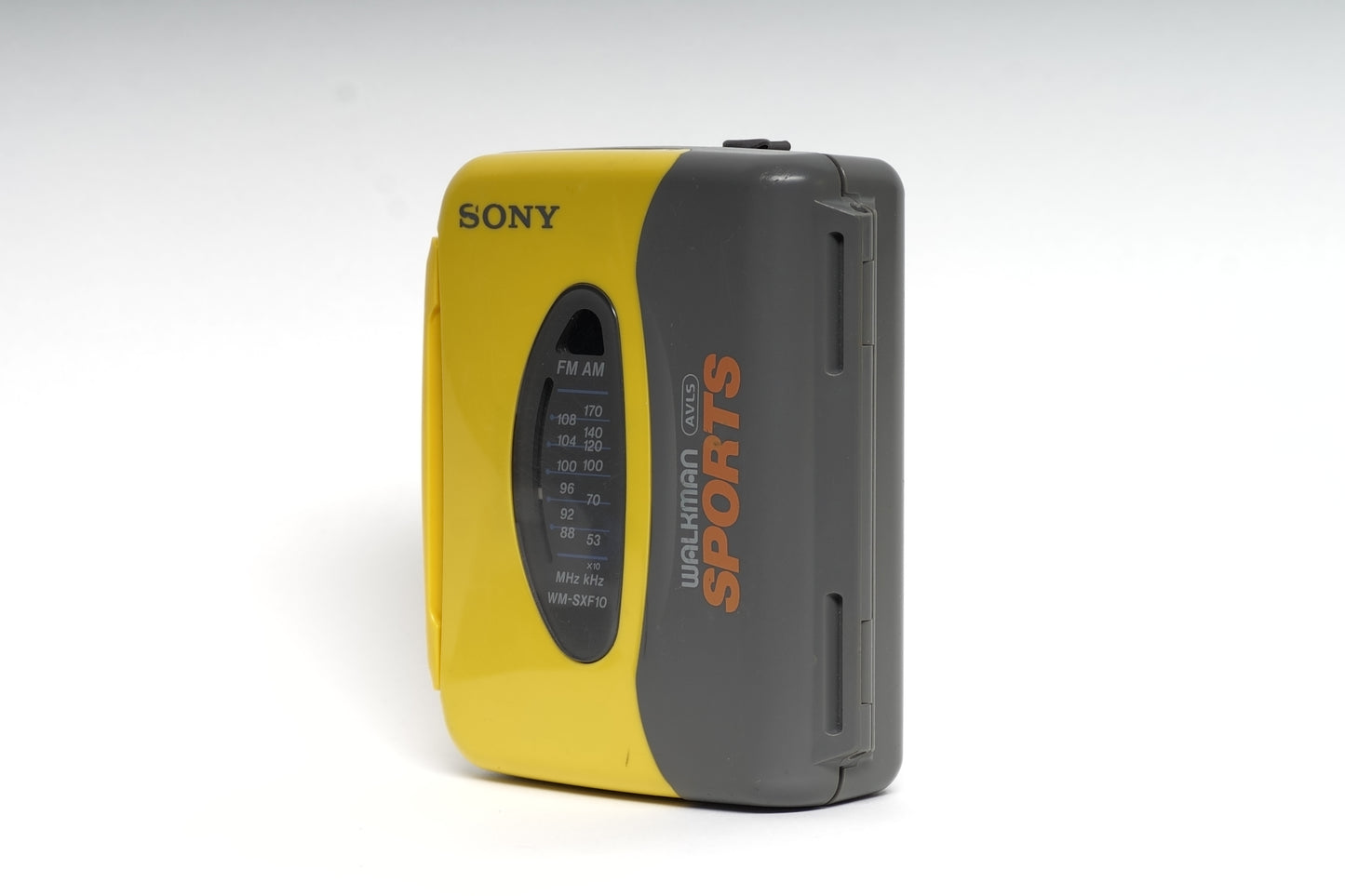 WM-SXF10 Restored Vintage Sony SPORTS Walkman