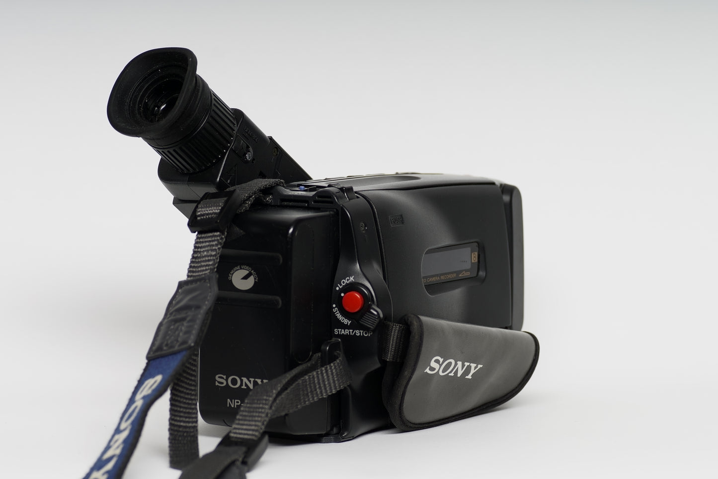 Sony CCD-TRV112 Restored Vintage Video8 Camcorder