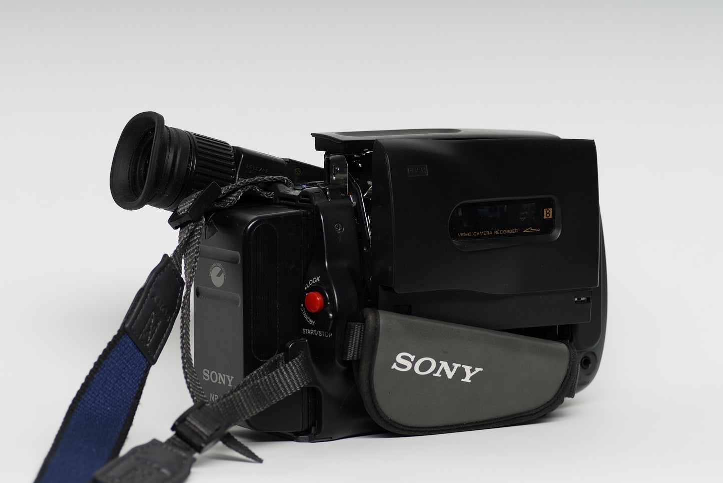 Sony CCD-TRV112 Restored Vintage Video8 Camcorder