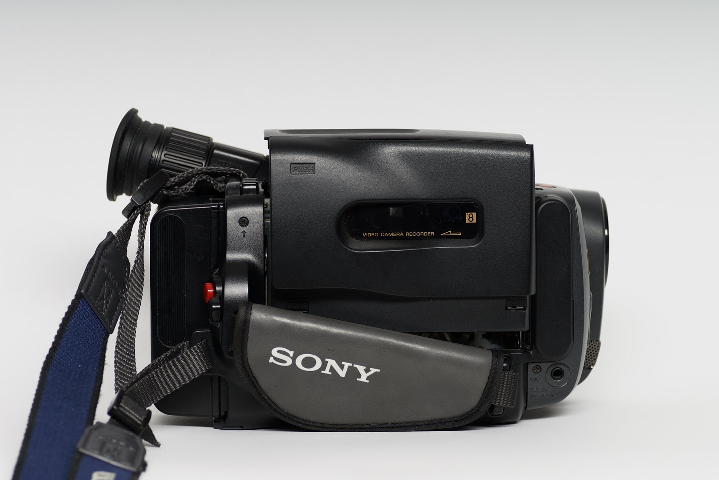 Sony CCD-TRV112 Restored Vintage Video8 Camcorder